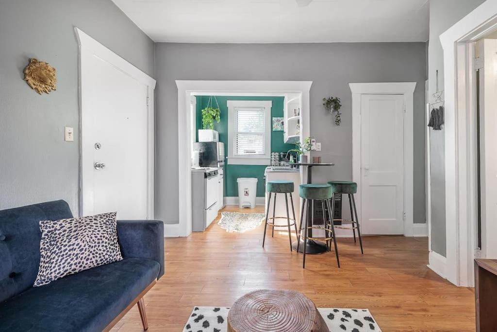 Jungle Themed Apt. Close To Coffee, Food + Shops! Tampa Exteriér fotografie